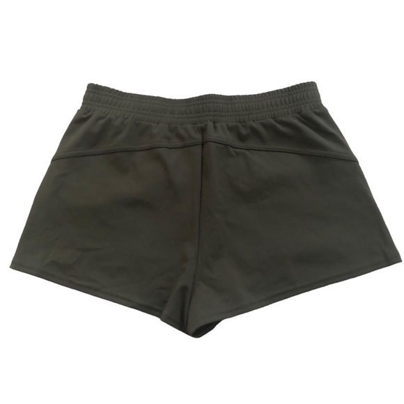 HALARA Mid Rise Elastic Waistband Button Side Pocket Casual Shorts 1.5'' - Picture 8 of 10